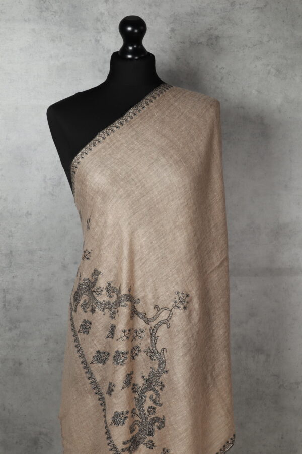 Jaal – Patterned Detailing - Image 2
