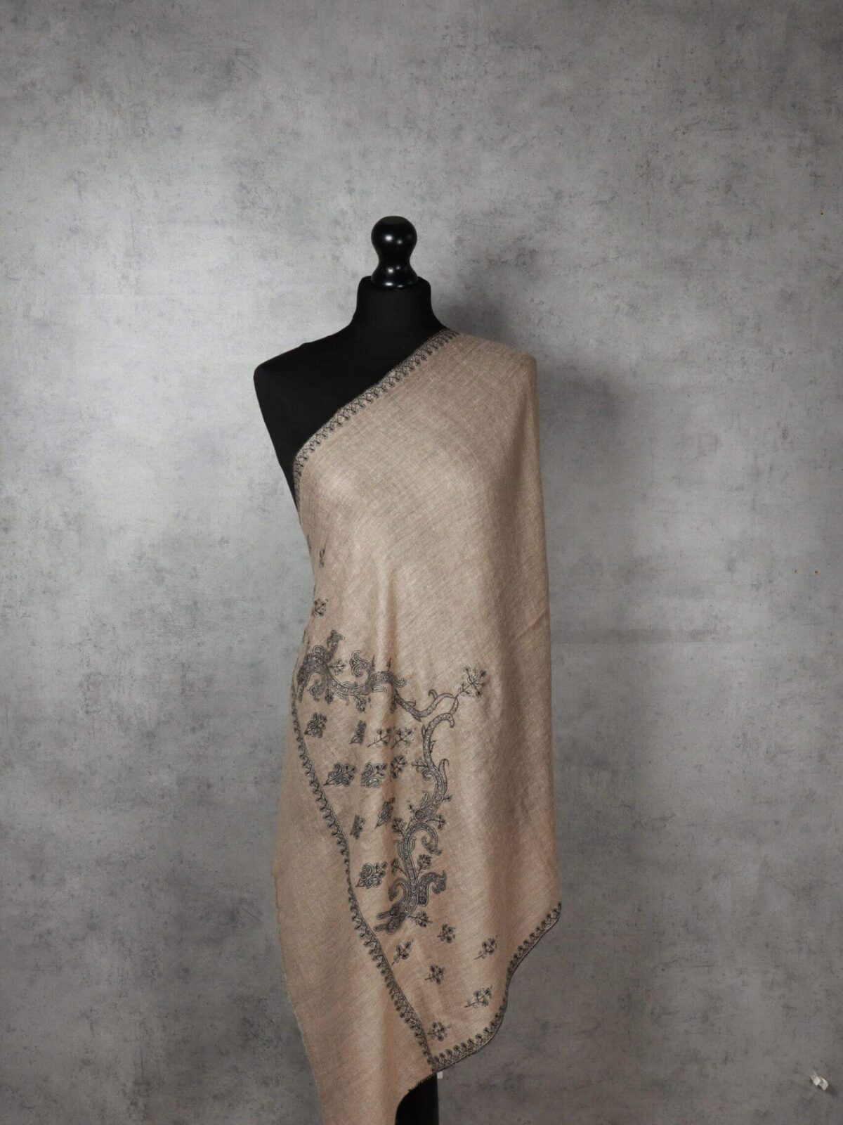 Jaal – Patterned Detailing Pashmina