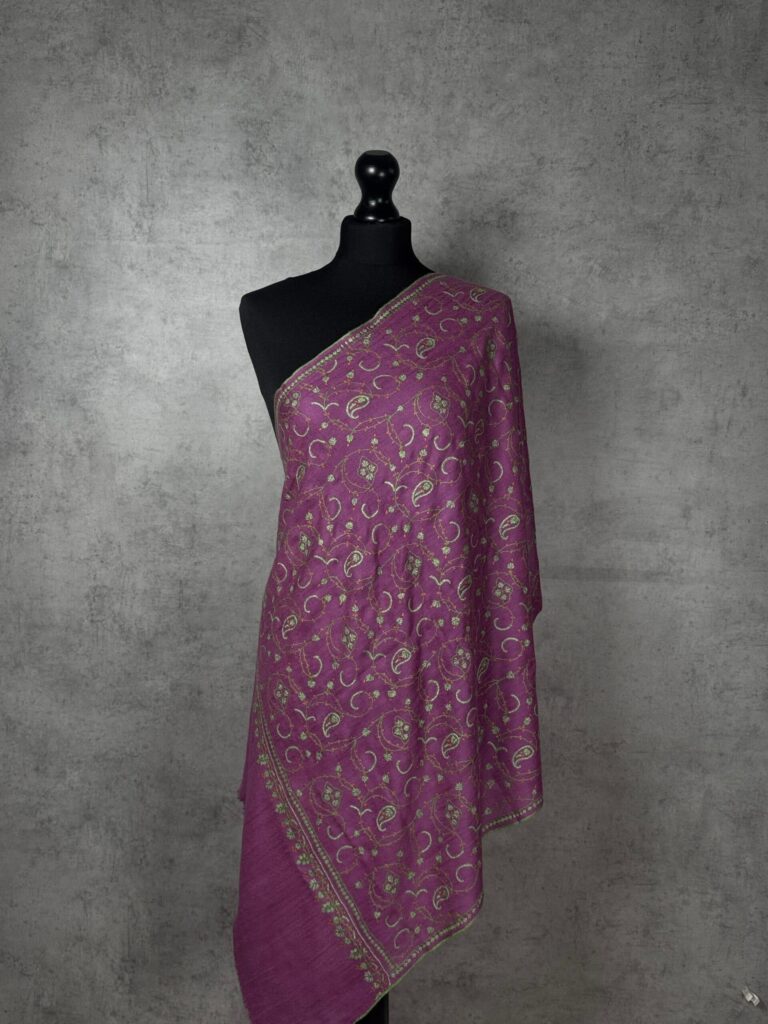 Royal Kaarigari Pashmina Scarf – Intricate Artistry