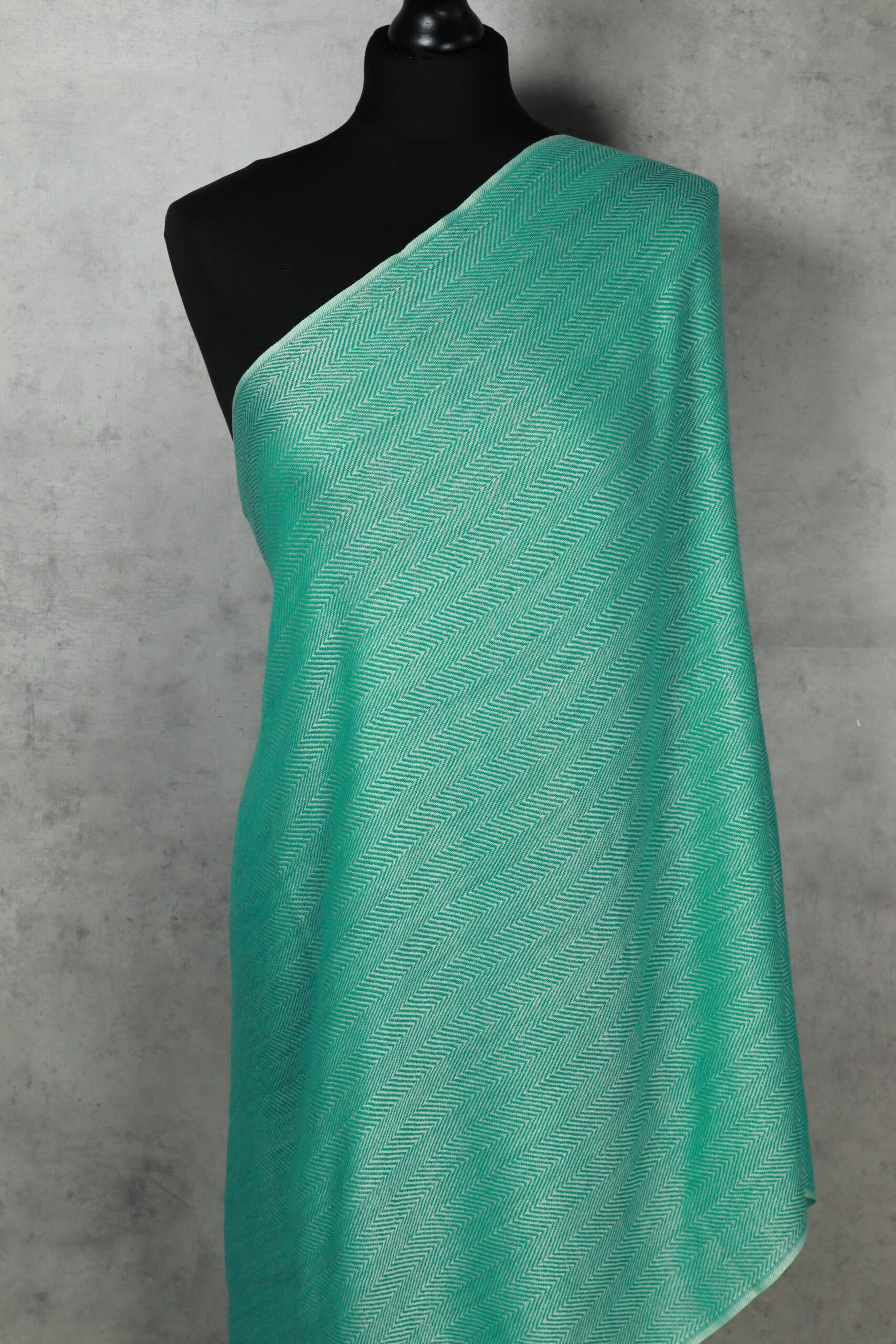 WhiteSpine Scarf