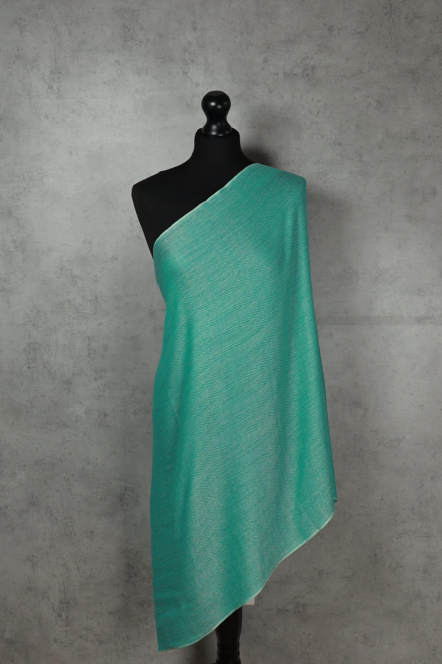 WhiteSpine Scarf