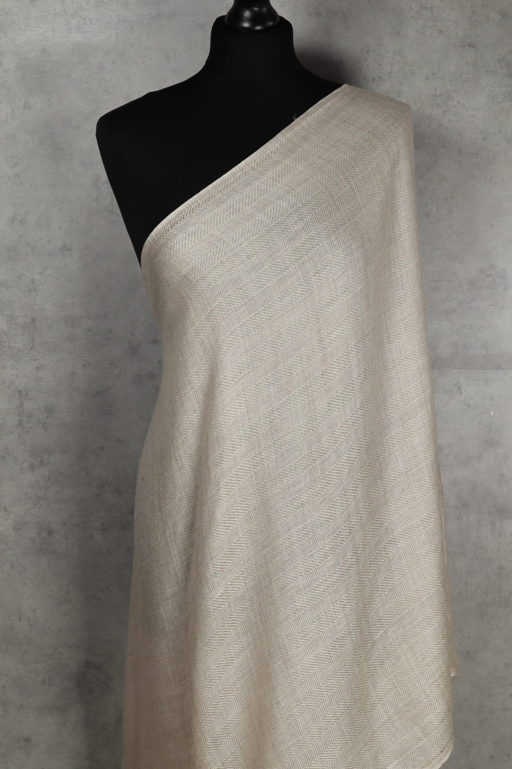 WhiteSpine Scarf