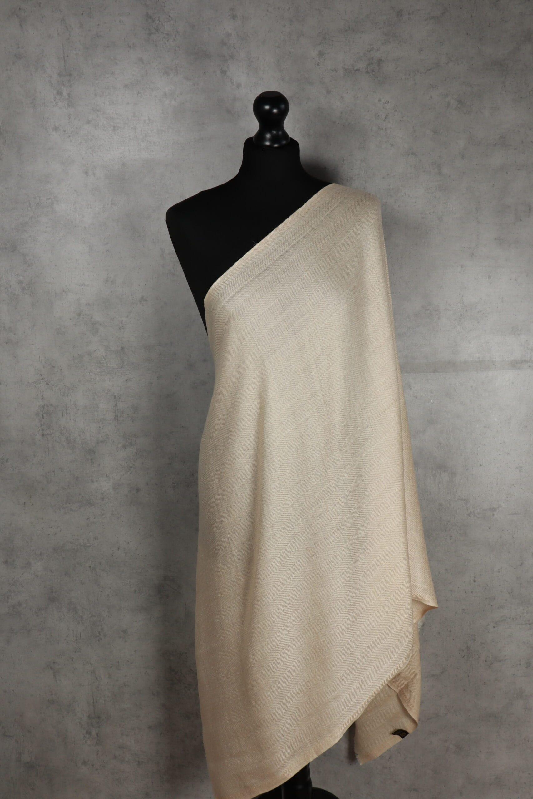 WhiteSpine Scarf