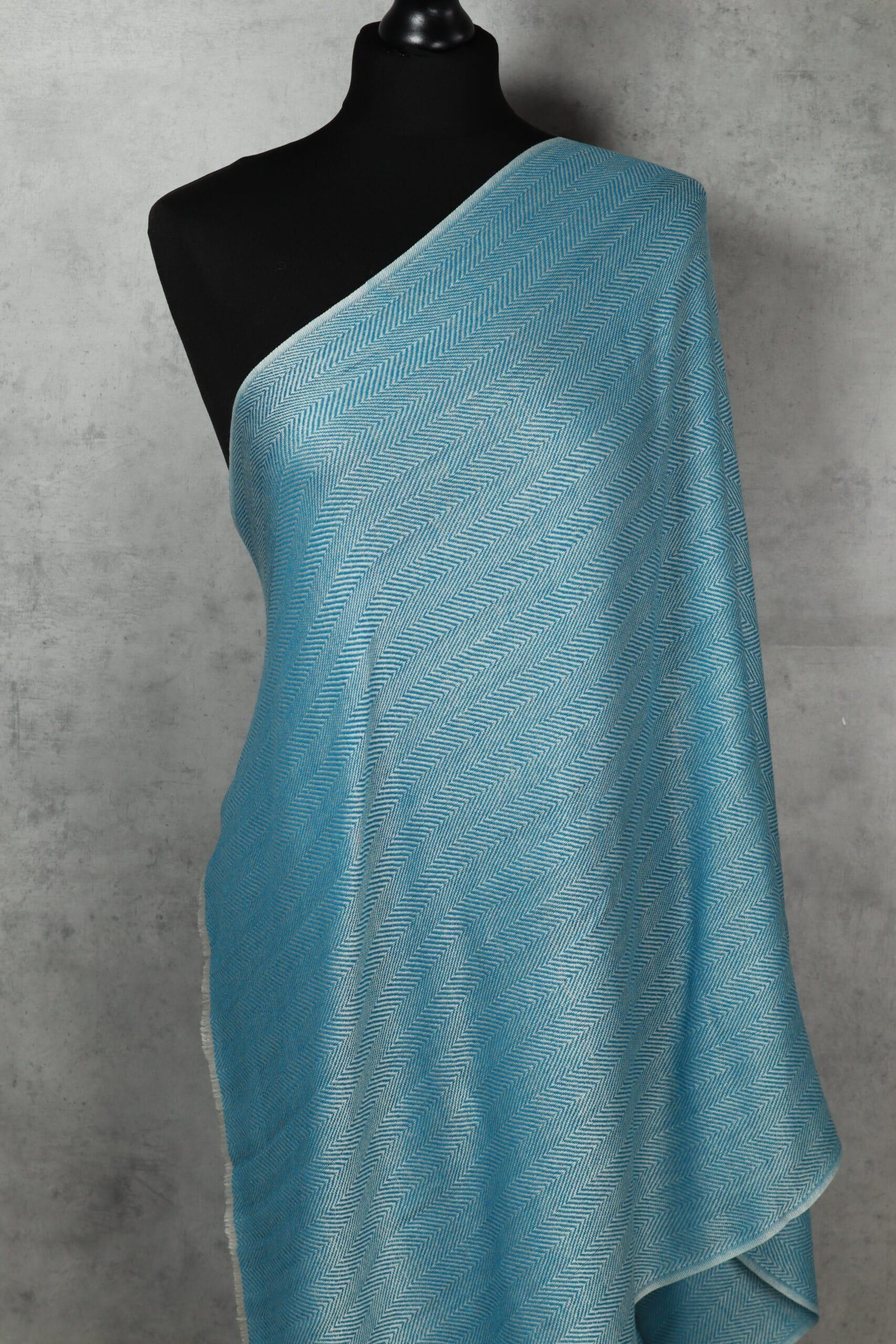 WhiteSpine Scarf