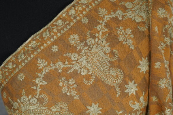 Badamwari Zari Handmade Shawl - Image 7