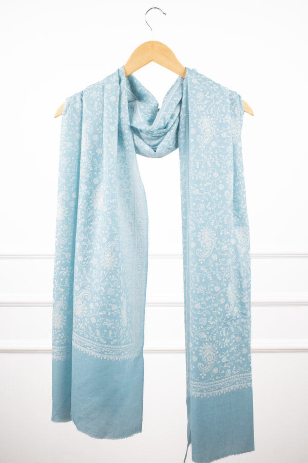 Florantique-Stole-baby-blue