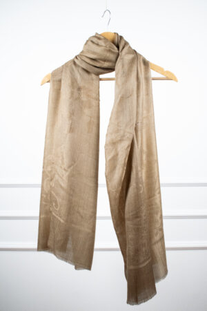 Jacquard Veil Stole in mocha – soft wool-silk jacquard stole featuring tone-on-tone motifs for versatile styling.
