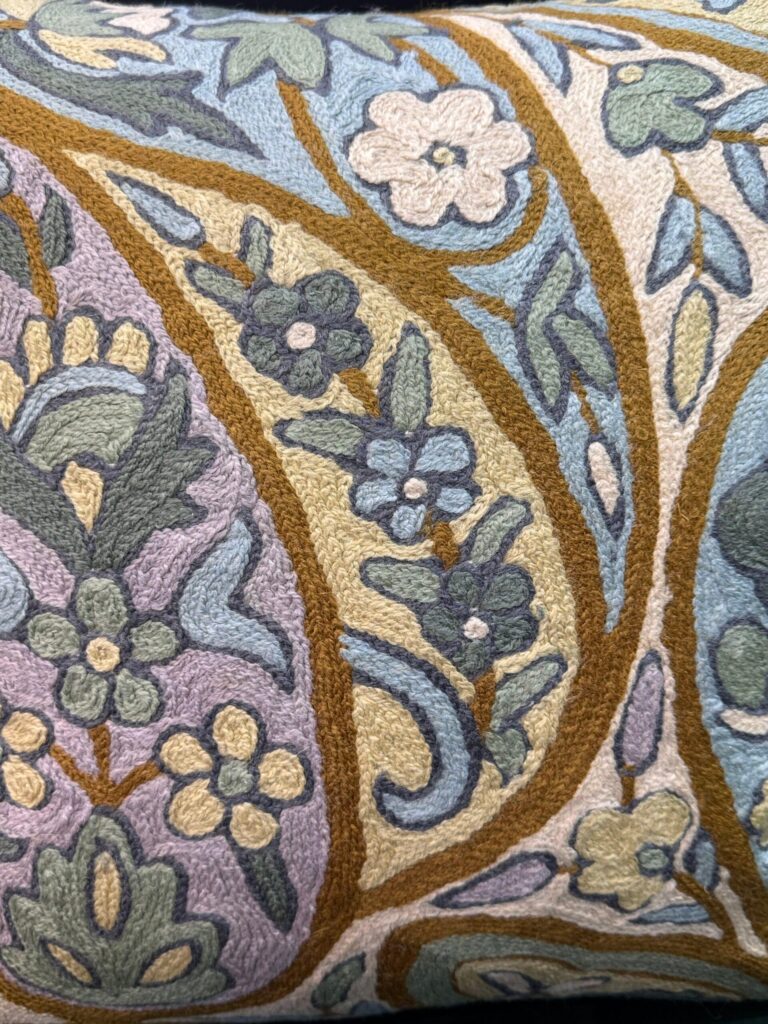 Bahaar-e-Sukoon Kashmiri Wool Aari-Embroidered Cushion Cover