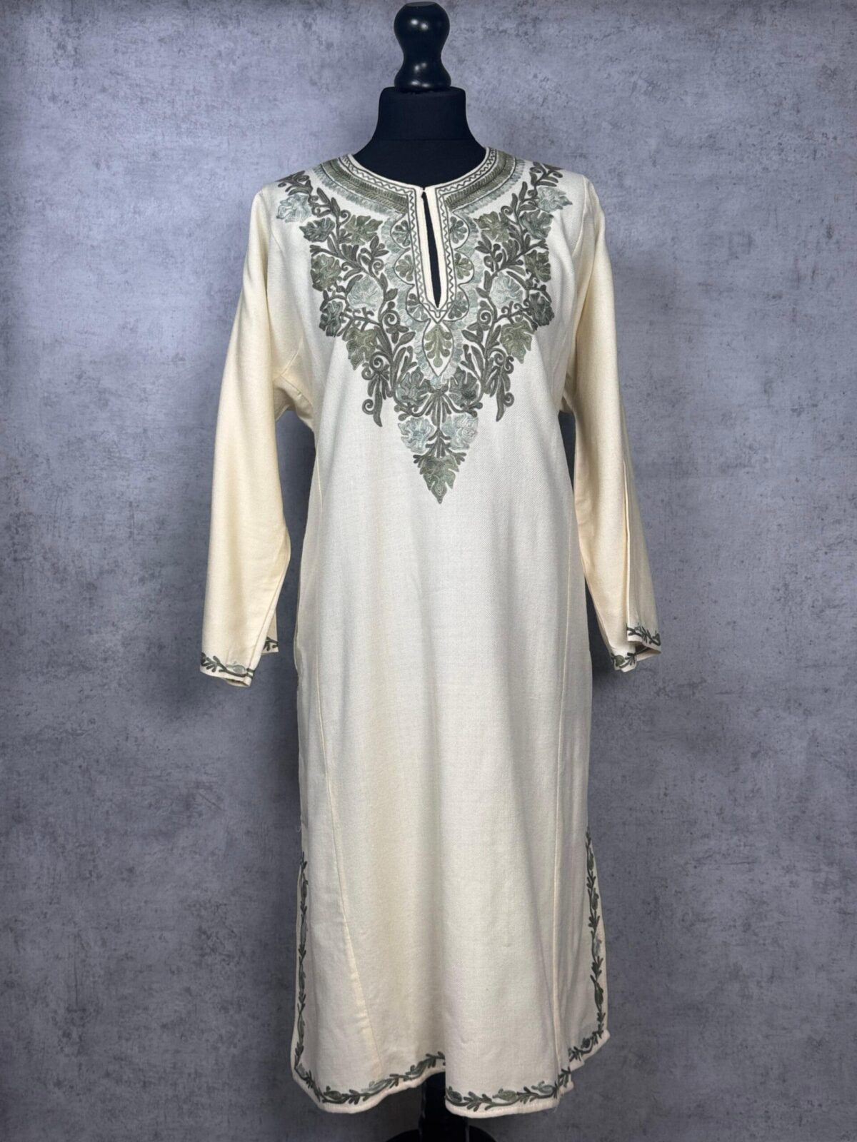 Sheen Gul Cream Acro Wool Aari Embroidered Pheran