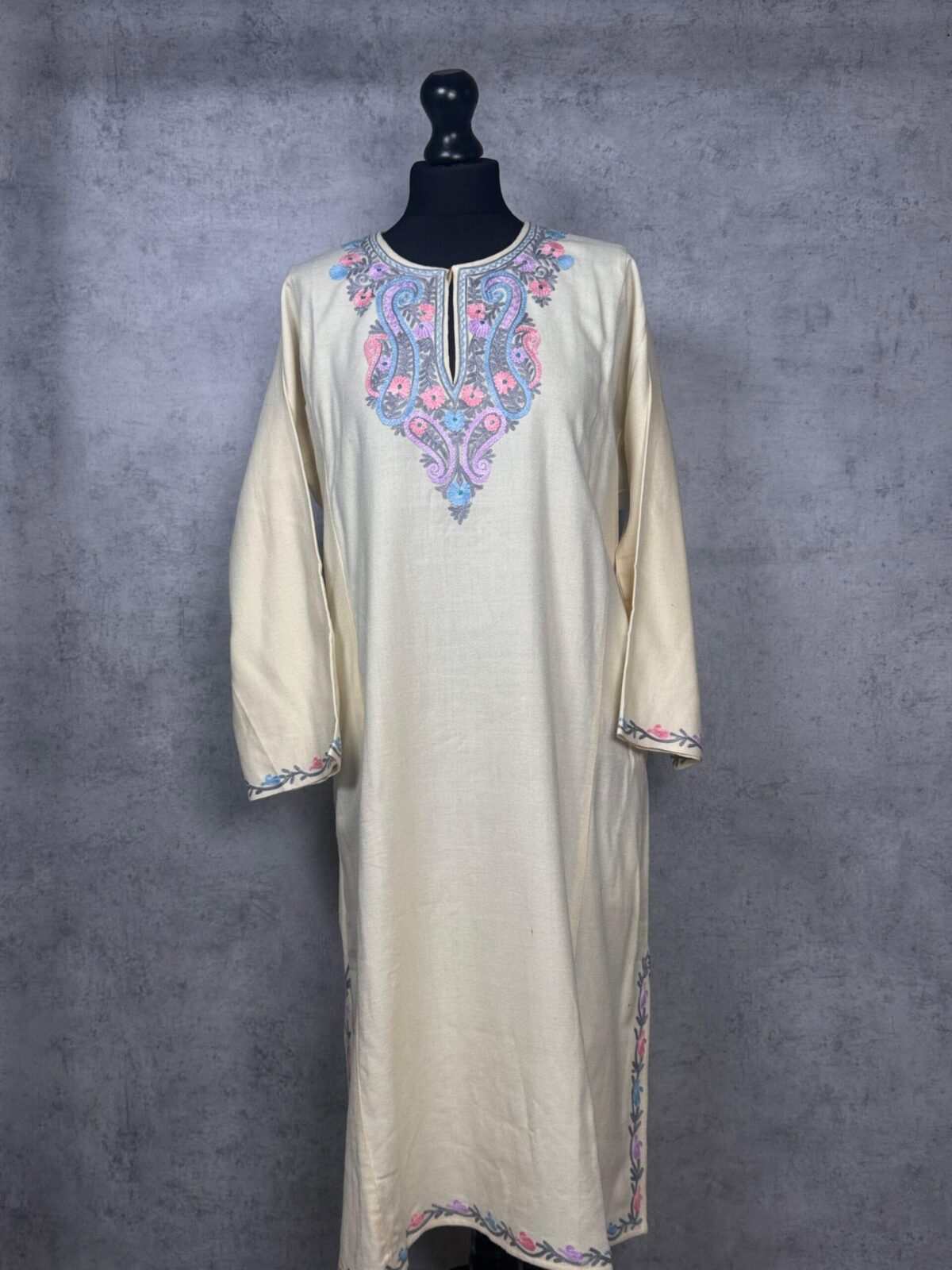 Firdaus Cream Acro Wool Aari Embroidered Pheran