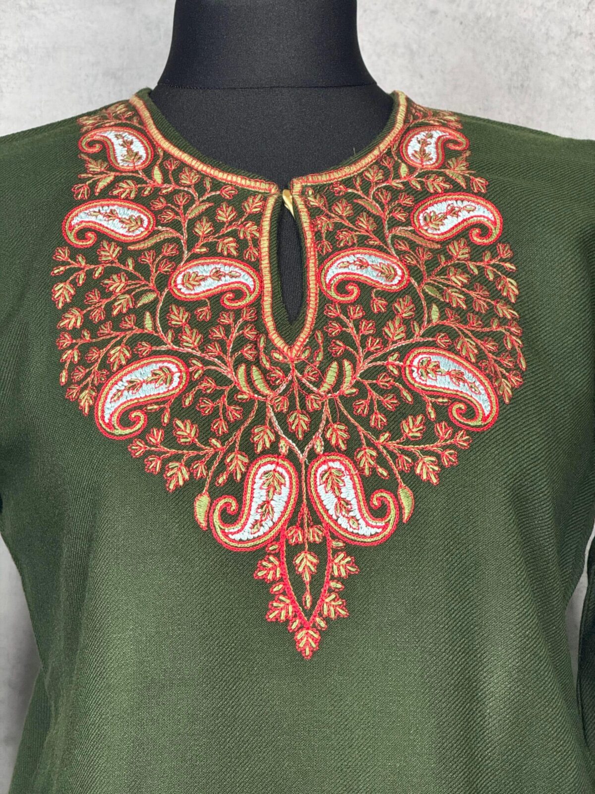 Guldaan Handcrafted Acro Wool Kurti with Kashmiri Needlework (Forest Green)
