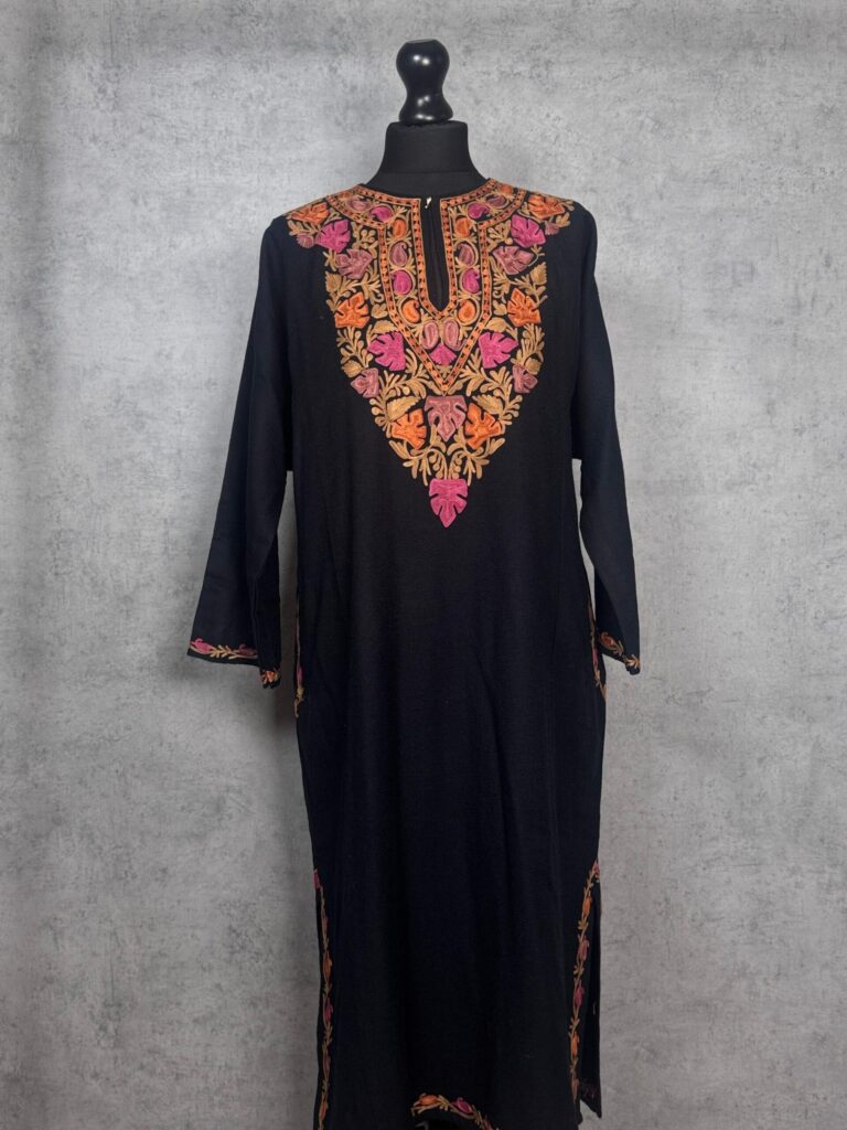 Posh Rang Acro Wool Aari Embroidered Pheran