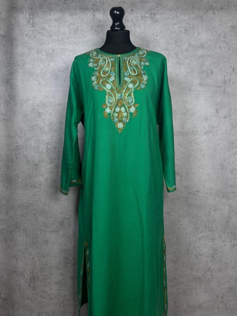 Sabz Gul-Green Acro Wool Aari Embroidered Pheran