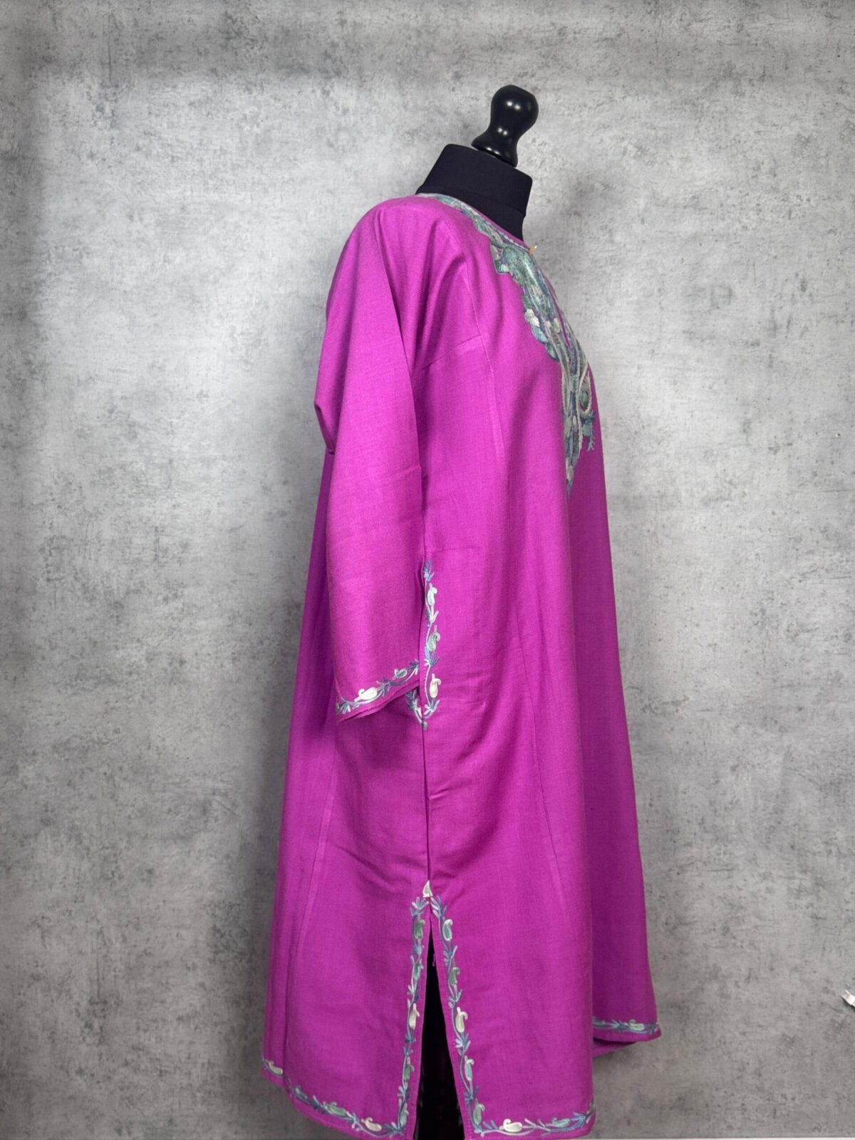 Roshanzal Magenta Acro Wool Aari Embroidered Pheran