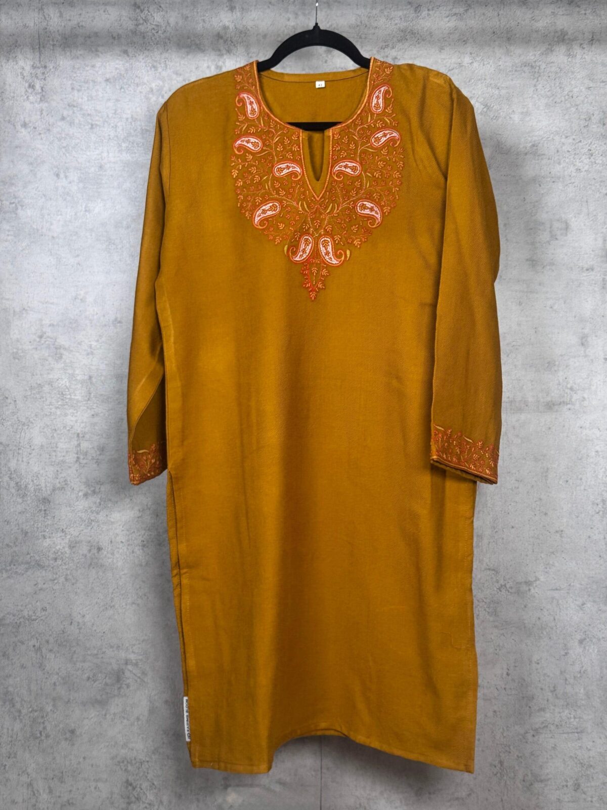 Nargis-e-Zar Kashmiri Acro Wool Aari-Embroidered Pheran