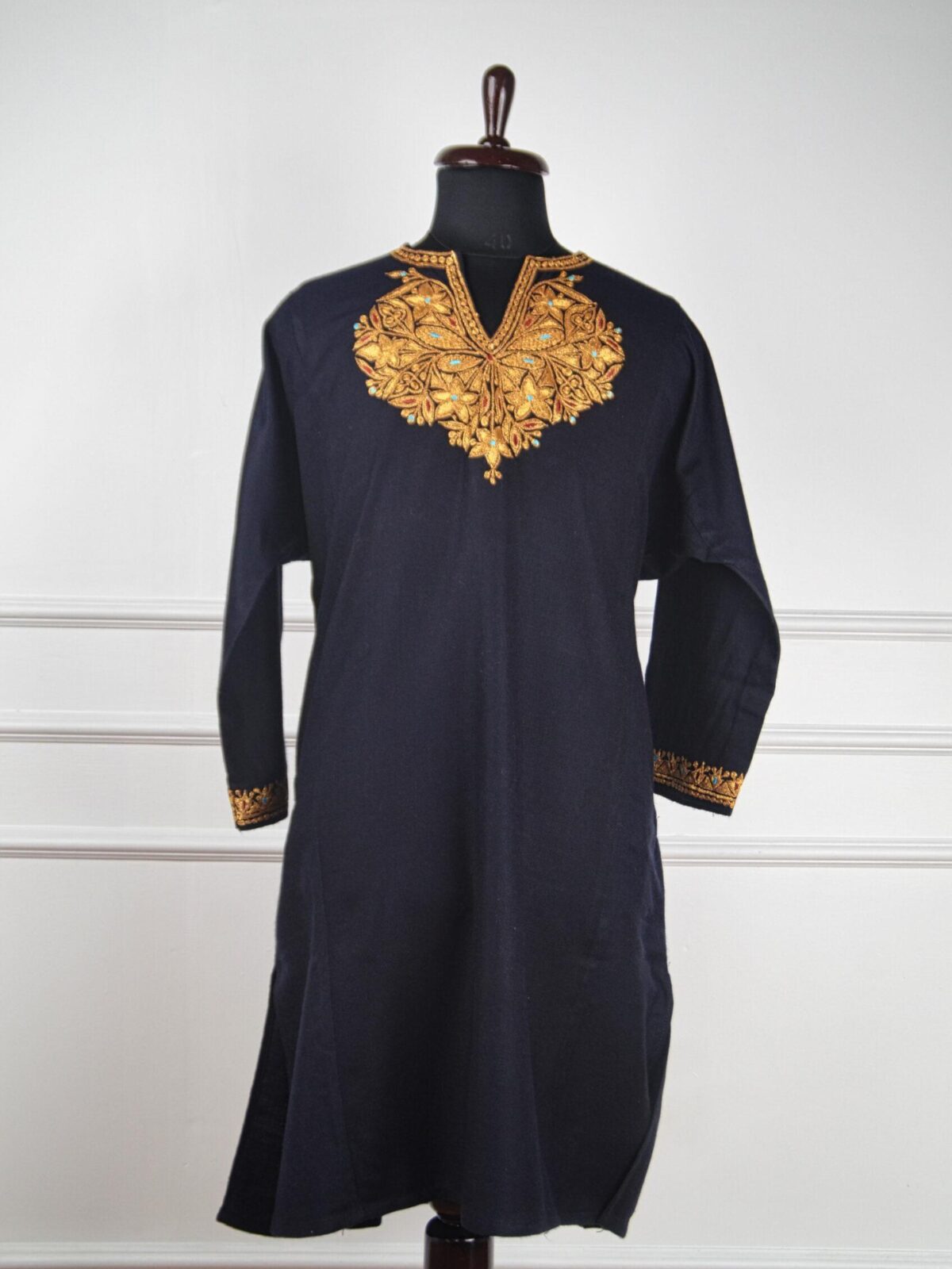 Sunehri Shaam Kashmiri Tilla Work Pheran