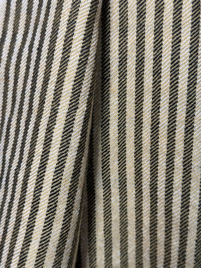 Rustic Heritage Hand-Woven Wool Scarf