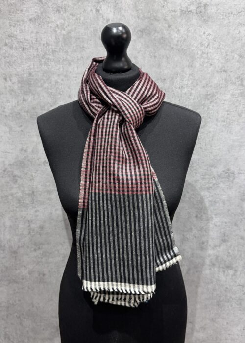 Raven Red Wool Scarf
