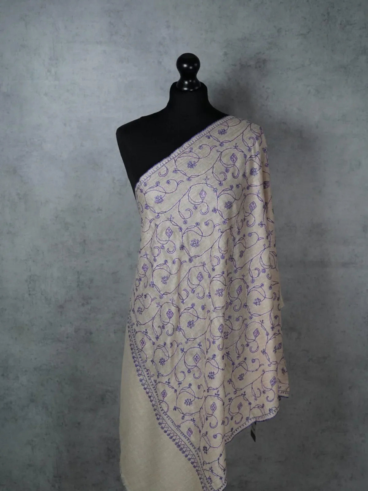 Zarif-e-Safa Pashmina Scarf