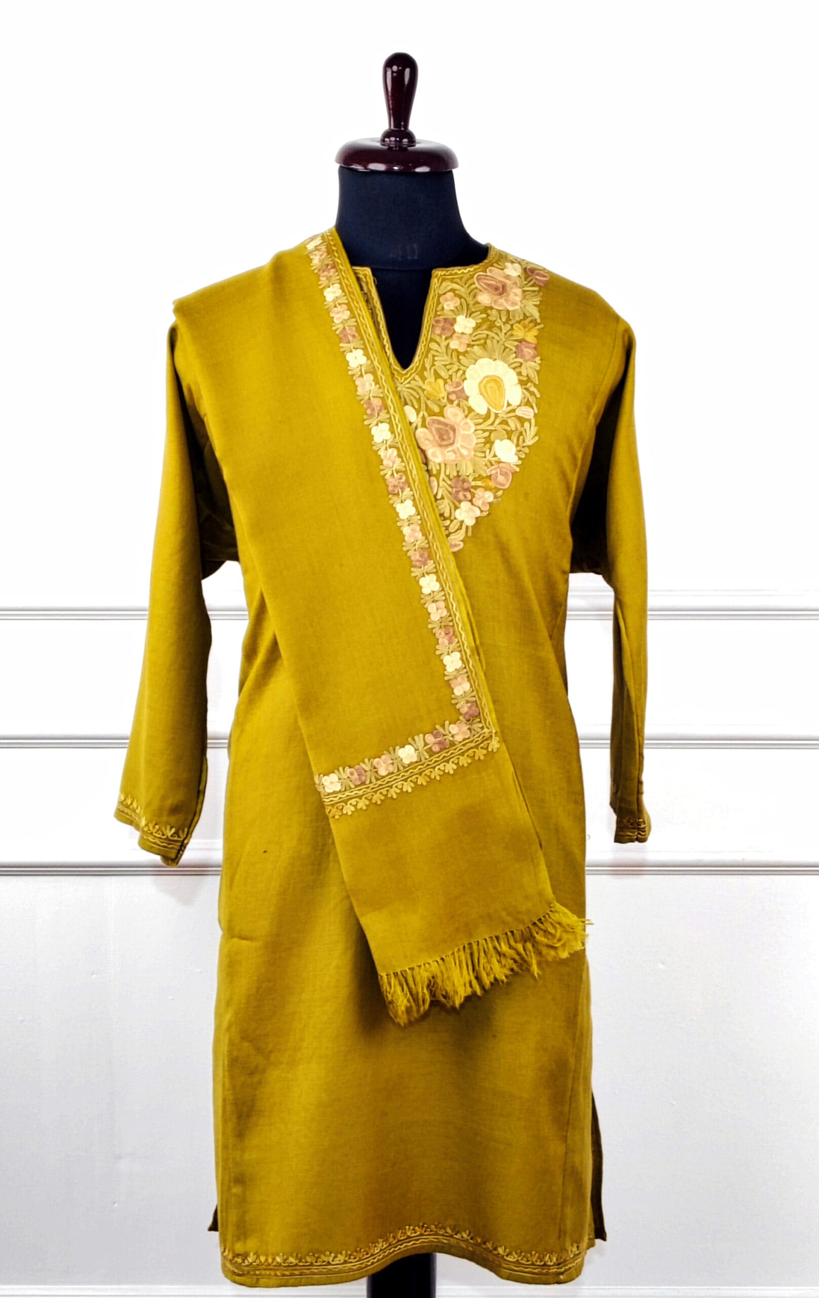 10d-600x950 Zard-e-Naz Aari Embroidered Wool Pheran