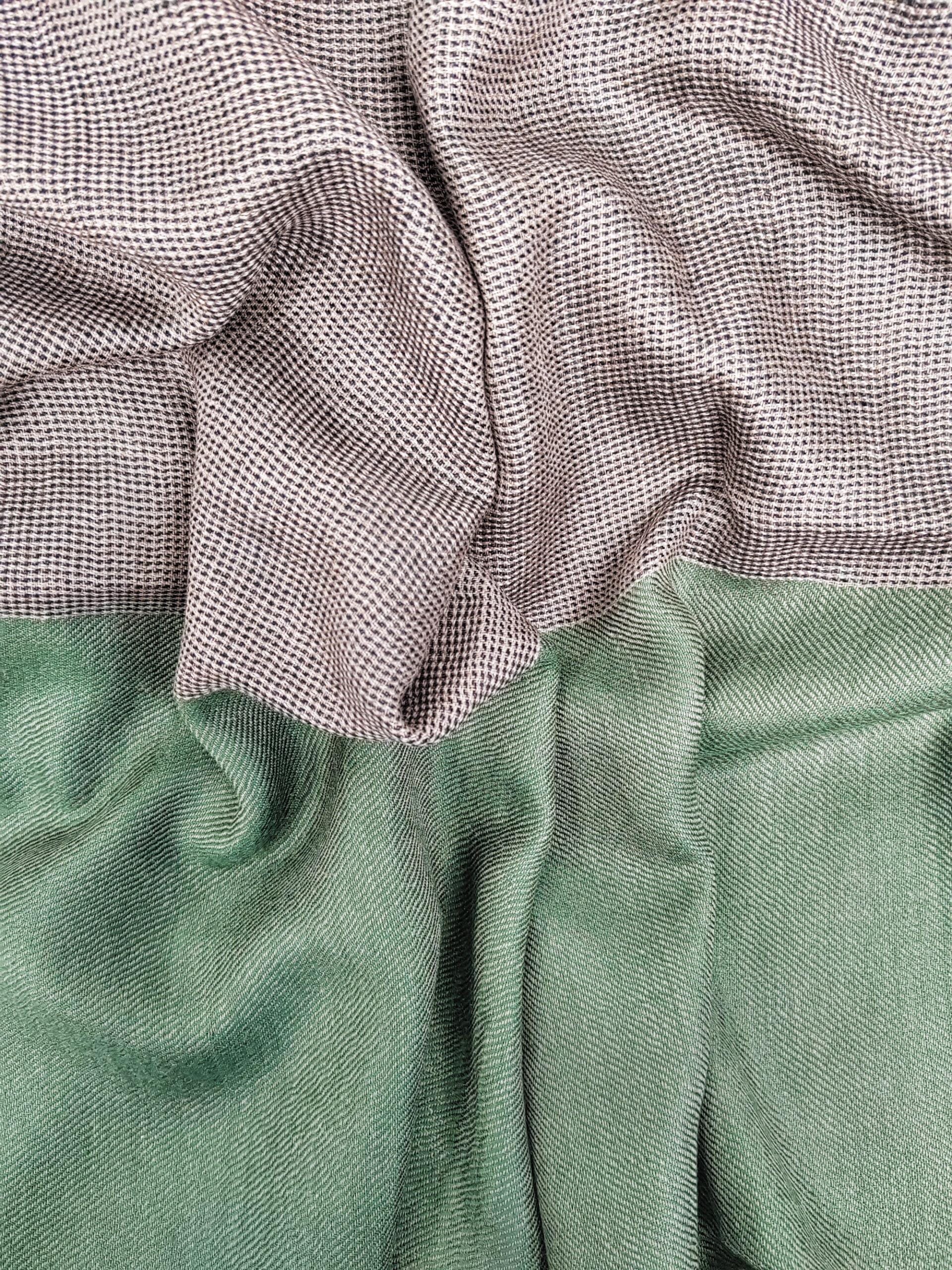 10b-600x800 Raahat Meadow Handwoven Cashmere Scarf - Image 2