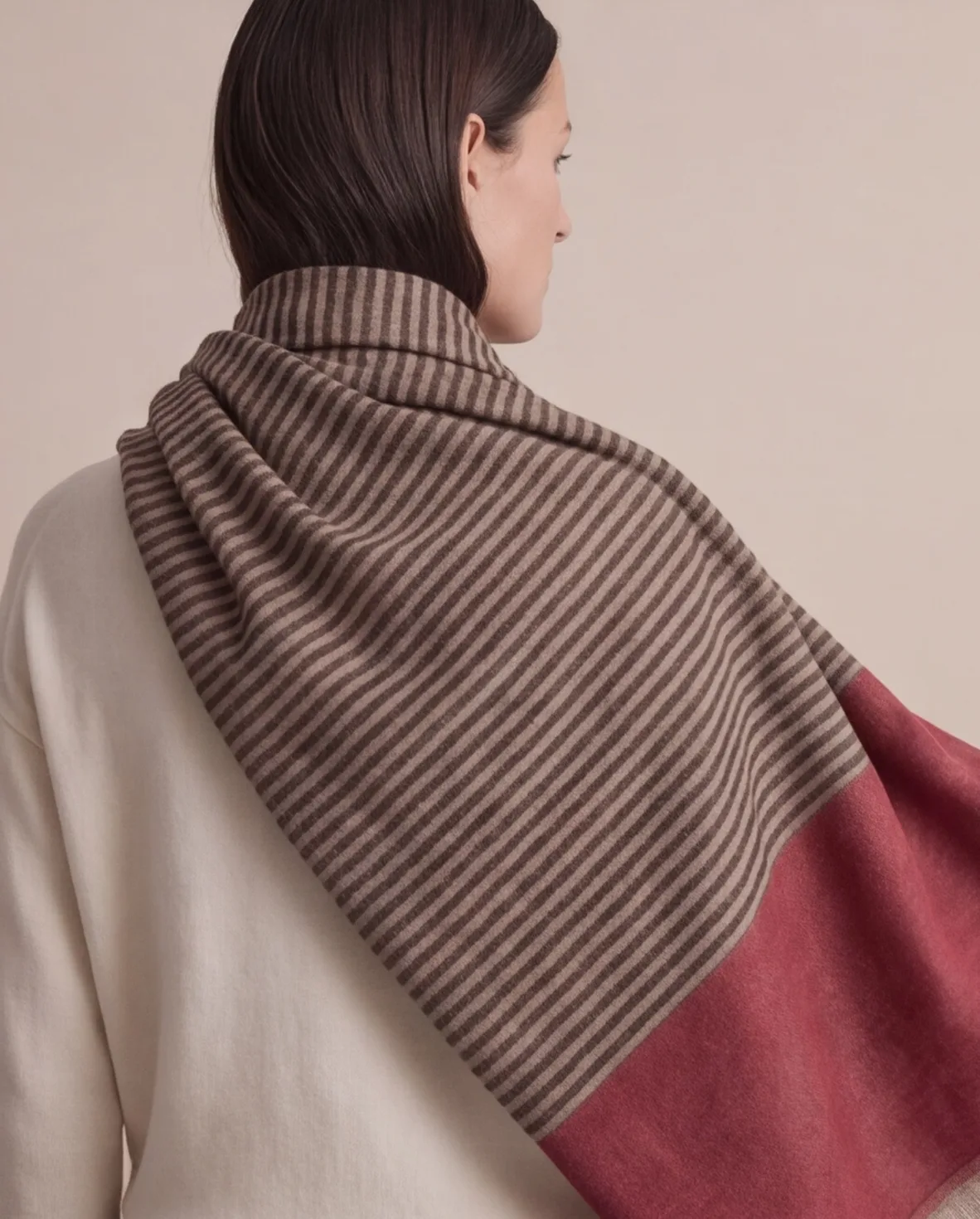 Heritage Pashmina® Surkh Kinara Handwoven Scarf