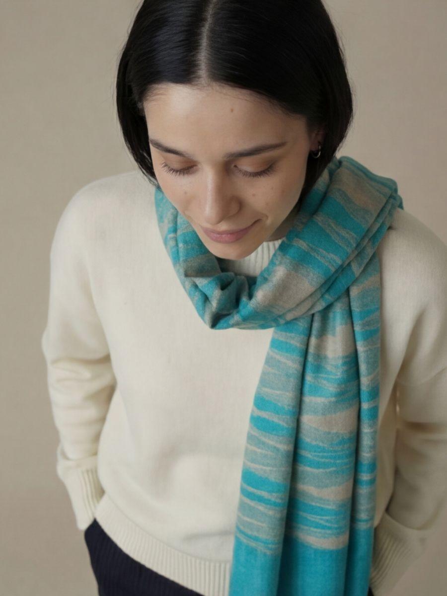 20-700x933 Heritage Pashmina® Azure Drift Kashmiri Ikat Scarf - Image 3