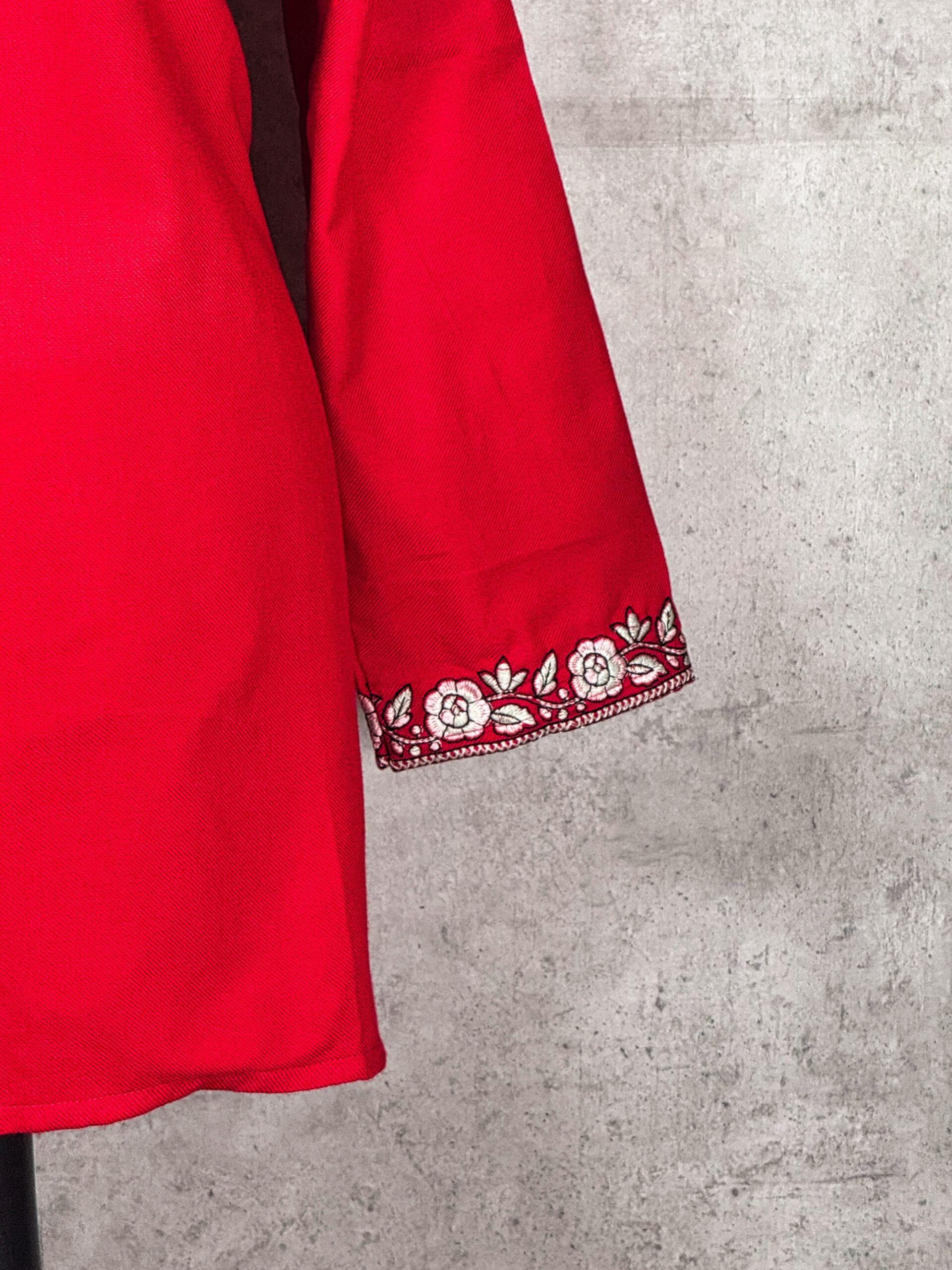 IMG_8162-scaled-700x933 Silkflora Kashmiri Short Kurti - Image 2