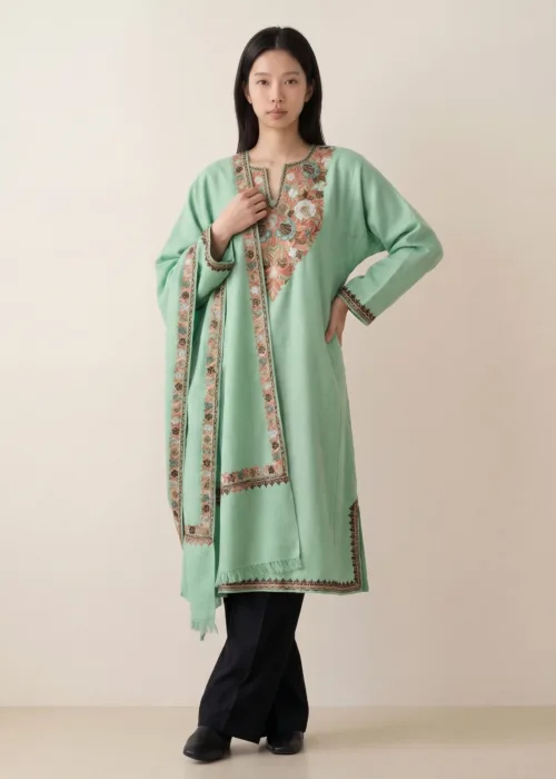 Sabz-e-Mehr Aari Embroidered Wool Pheran