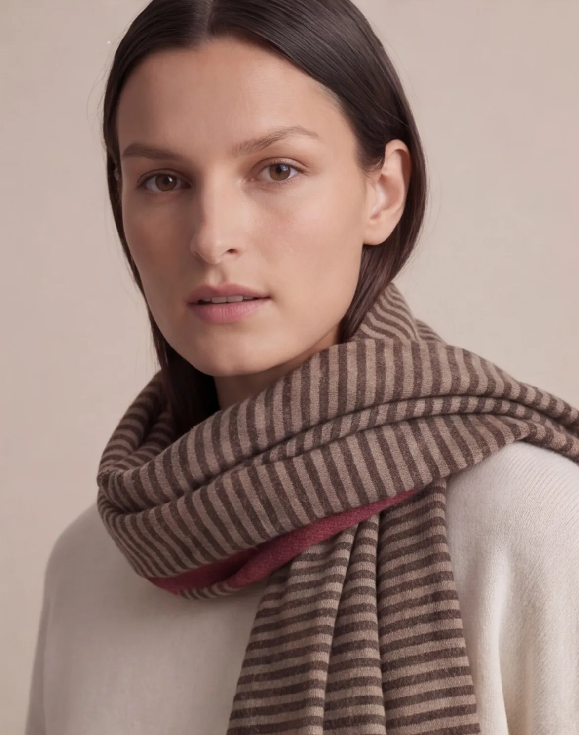 Heritage Pashmina® Surkh Kinara Handwoven Scarf