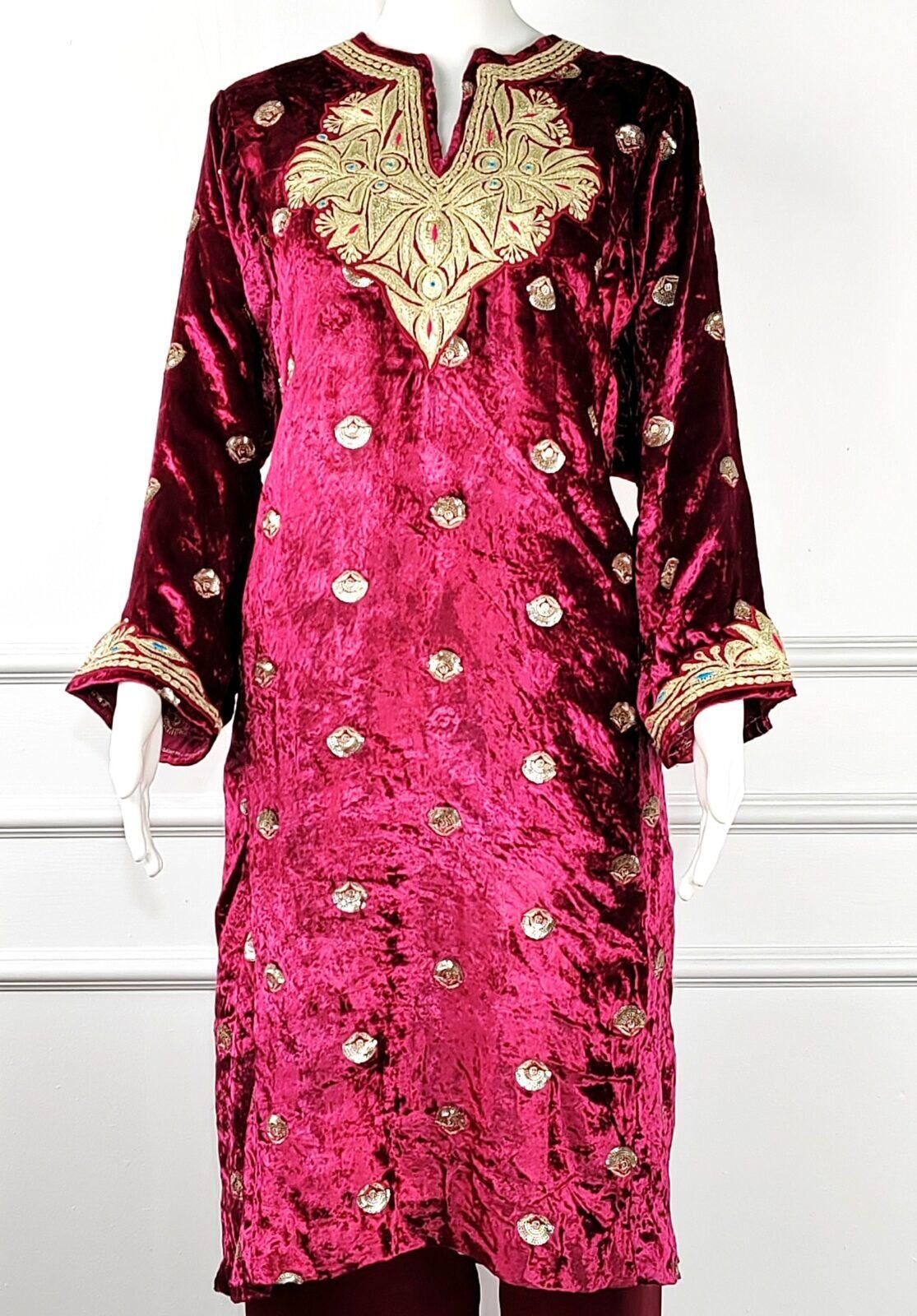 Gulzar-e-Zar Kashmiri Velvet Pheran Set