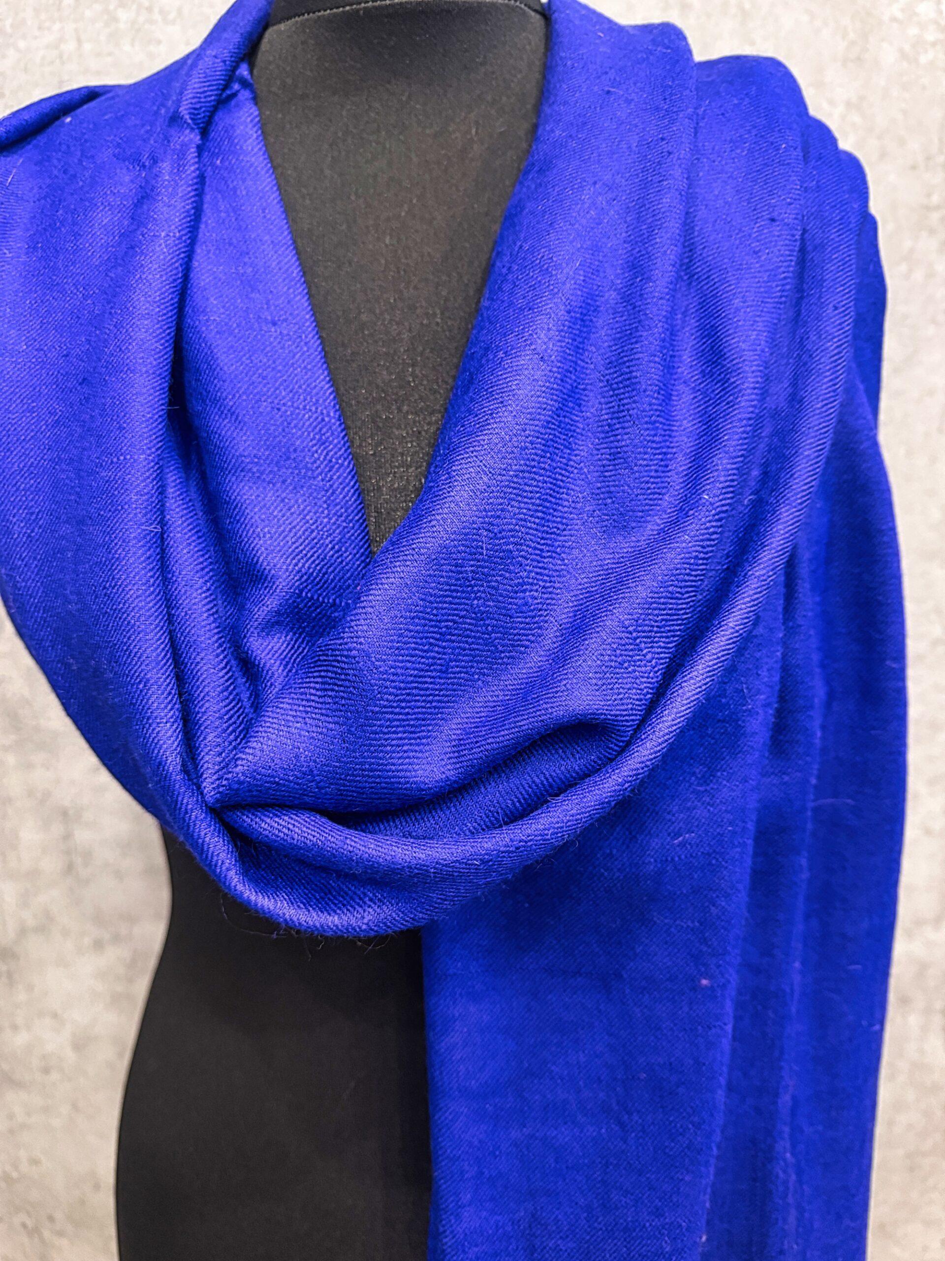 IMG_9123-700x933 Heritage Pashmina® Elham Royale Pashmina Scarf - Image 3
