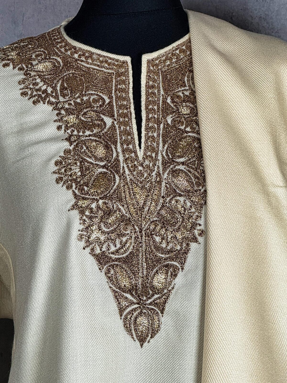 Husn-e-Zar Tilla Pheran Set