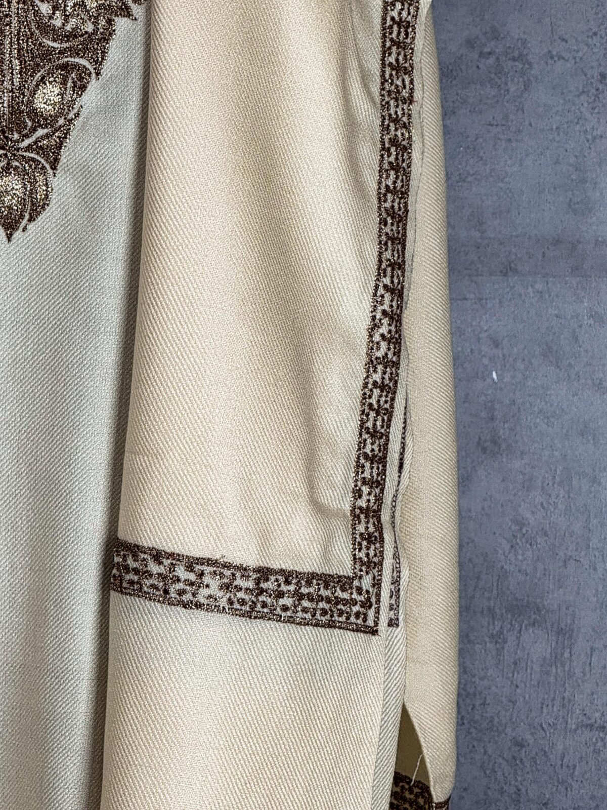 Husn-e-Zar Tilla Pheran Set