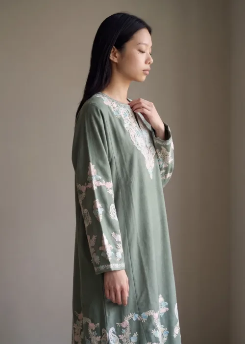 Bahar e Noor Kashmiri Acro Wool Aari Pheran in Olive Green