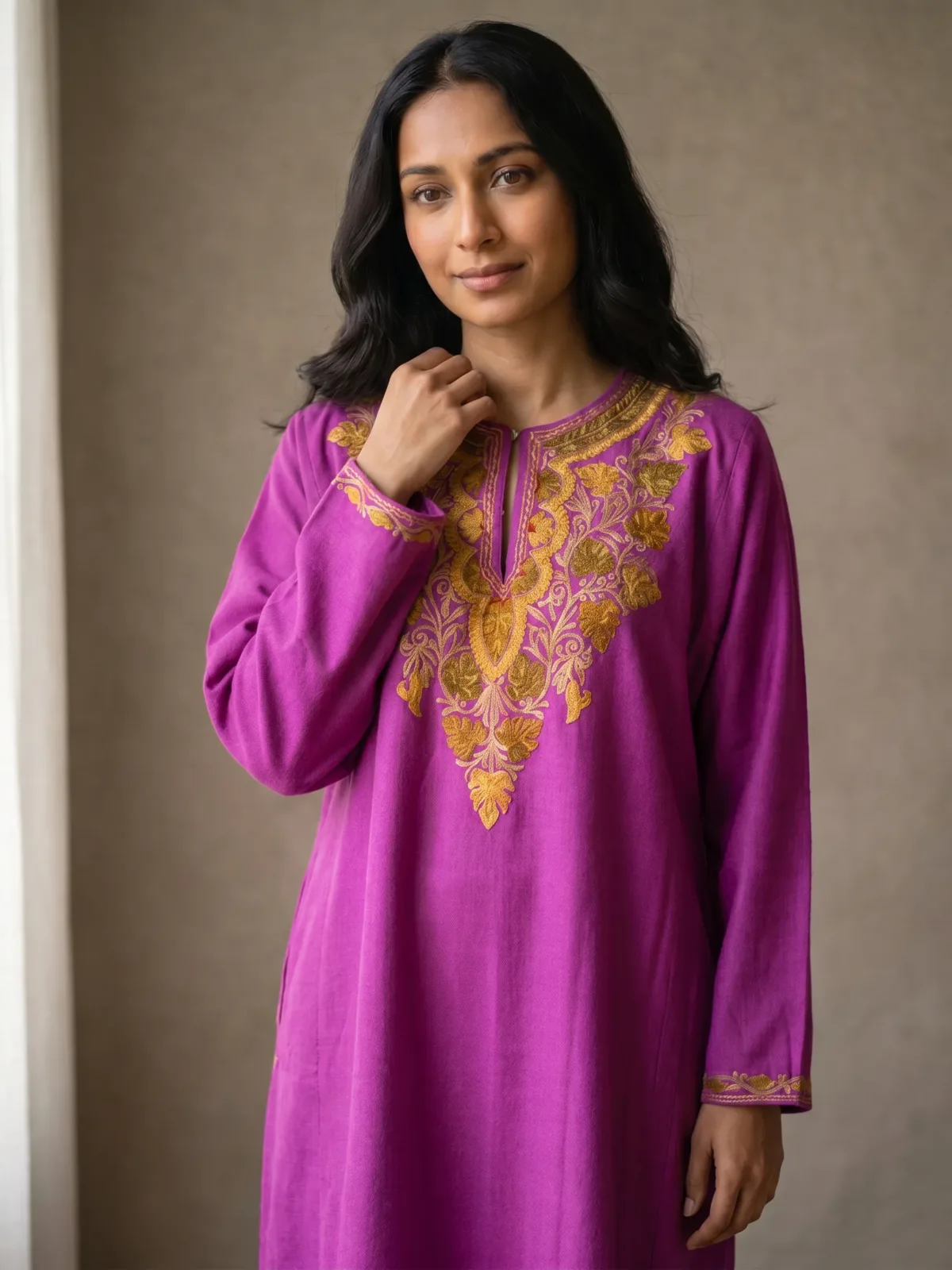 Mehrun Magenta Acro Wool Aari Embroidered Pheran