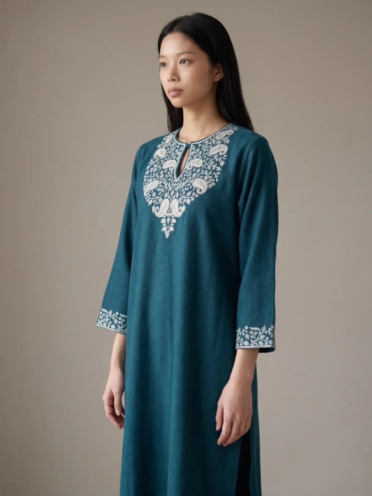 Aarzoo Handcrafted Acro Wool Kurti with Kashmiri Needlework (Emerald Green)