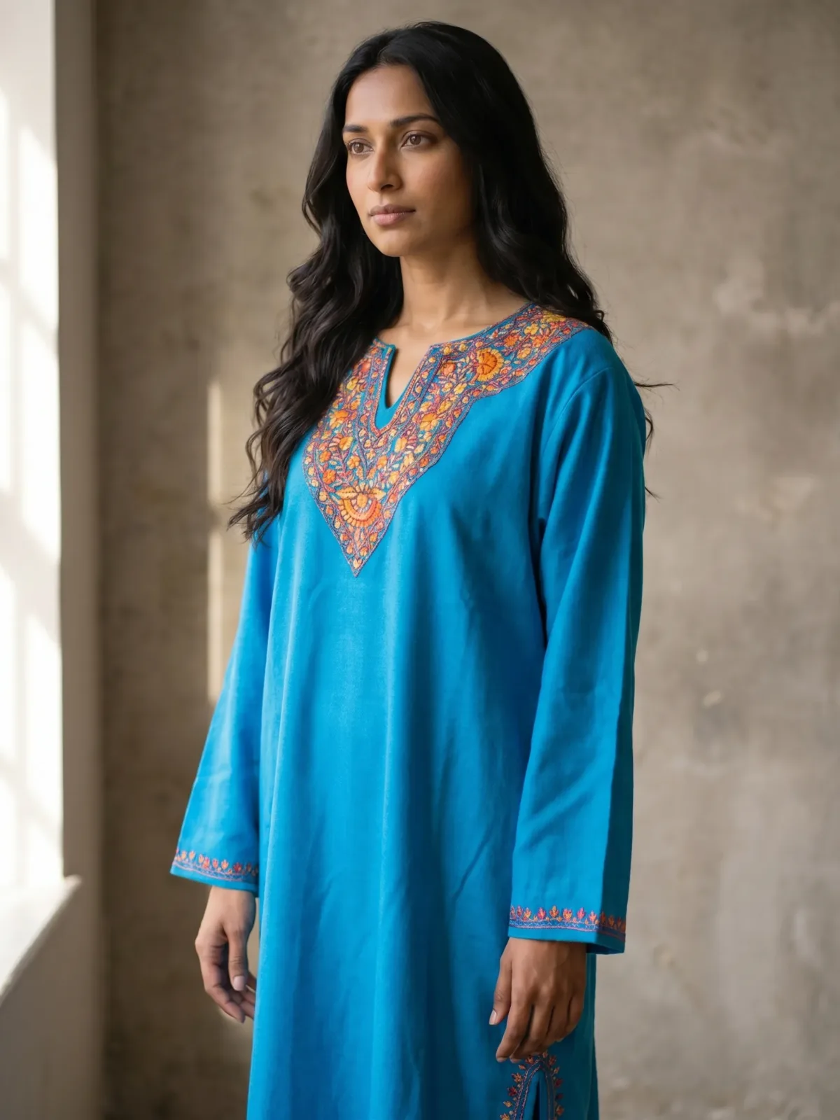 Zaiba Kashmiri Acro Wool Aari Pheran in Blue