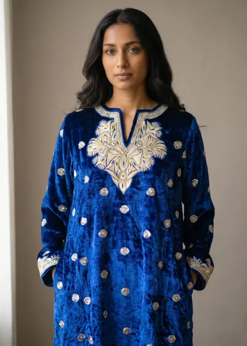Zarqash Noor Kashmiri Velvet Pheran Set
