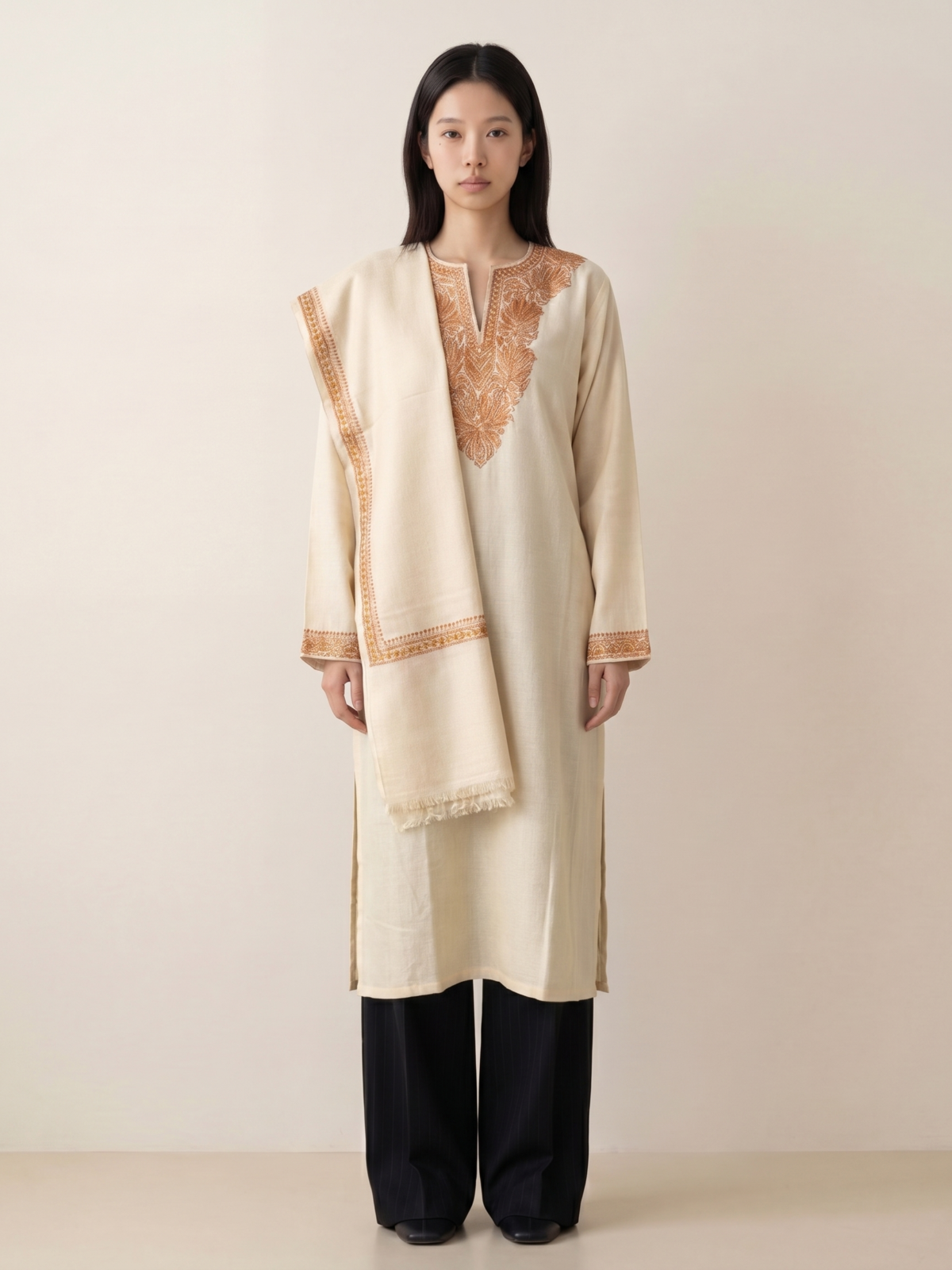 Hunar-e-Ivory Tilla Pheran Set