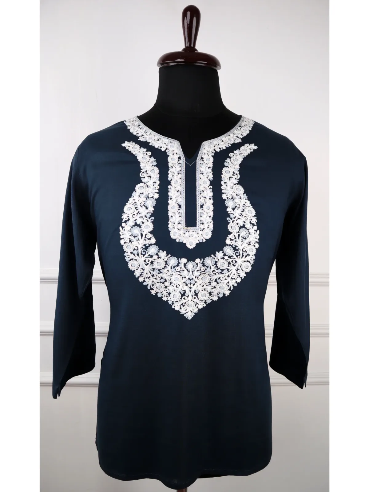 Sheen Kashmiri Cotton Aari Kurti in Navy