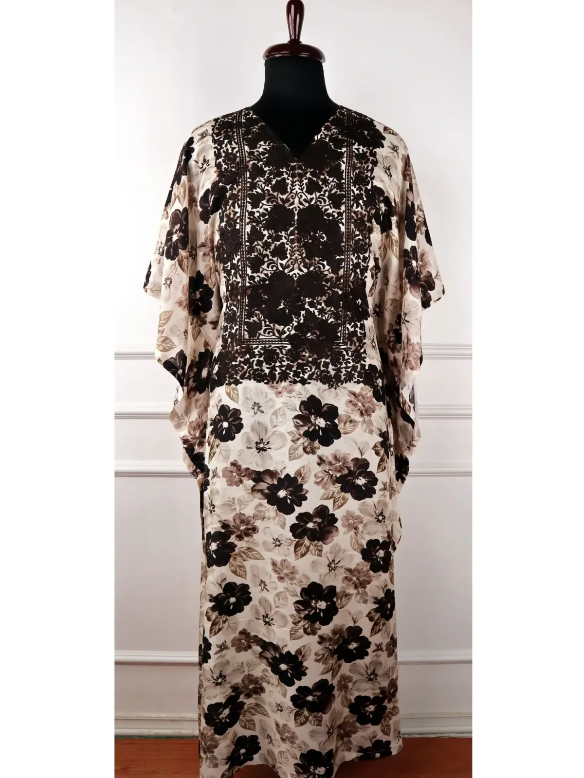Noor Roshni Muslin Kaftan in Warm Earth Tones
