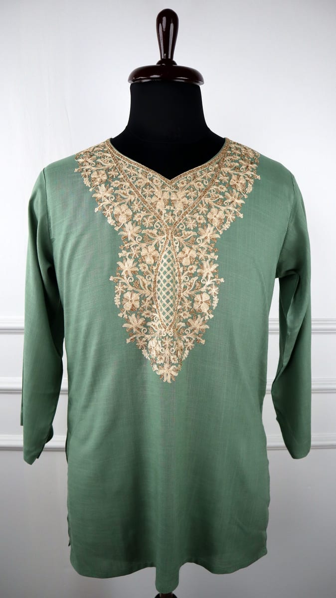 Sosan Aasmaan Cotton Kurti in Green with Gold Embroidery