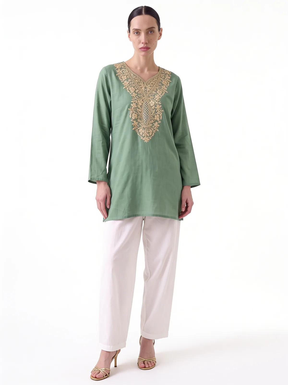 Sosan Aasmaan Cotton Kurti in Green with Gold Embroidery