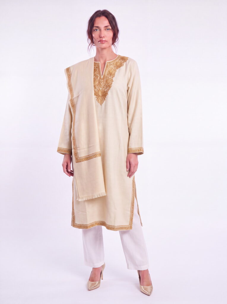 Hunar-e-Ivory Tilla Pheran Set