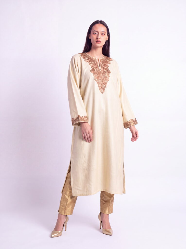 Shehzadi Zareen Tilla Pheran